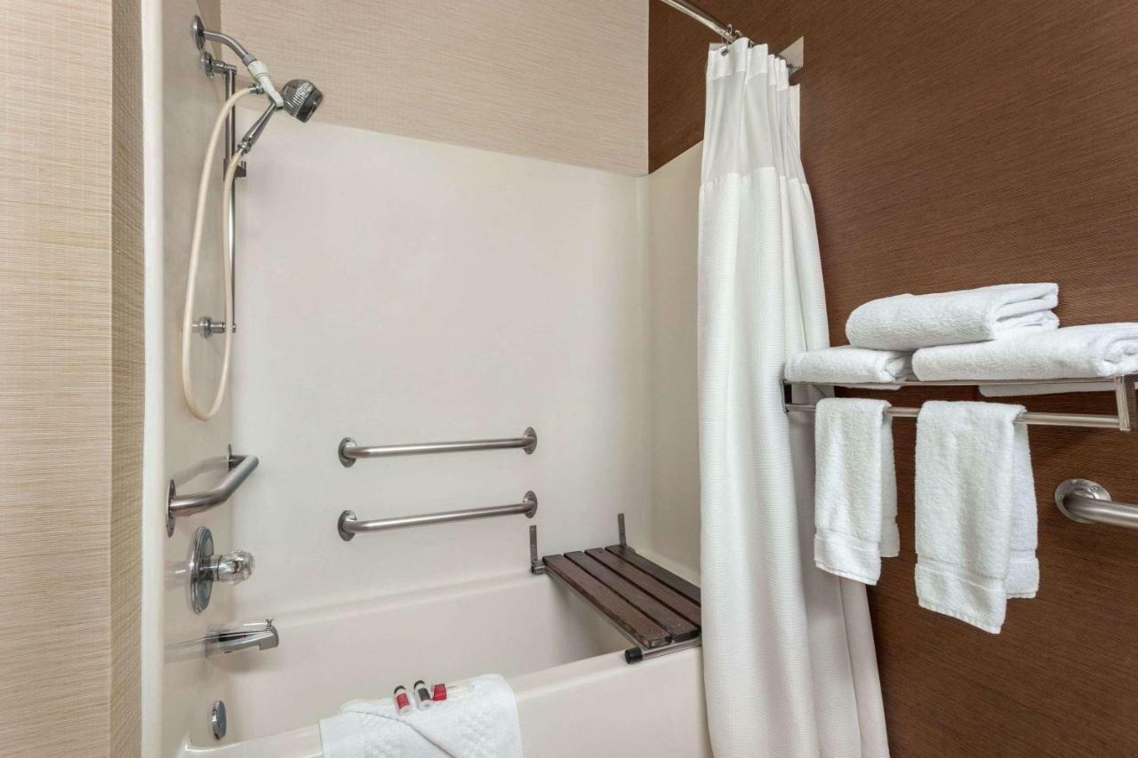 Baymont By Wyndham Tulsa Hotell Eksteriør bilde