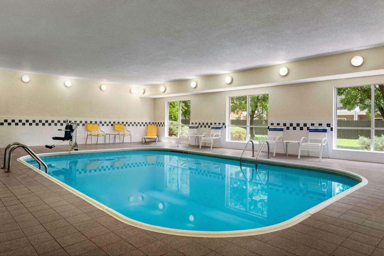 Baymont By Wyndham Tulsa Hotell Eksteriør bilde